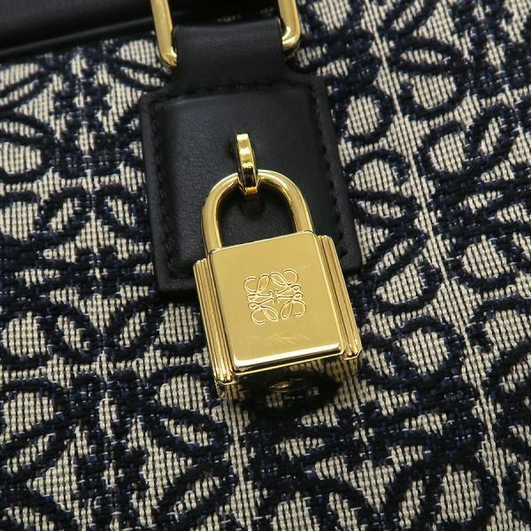  ロエベ アマソナ23バッグ Aランク メッセンジャーバッグ ショルダーバッグ