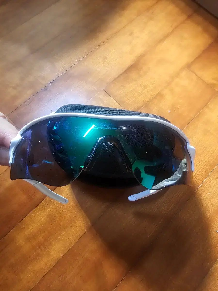  オークリー サングラス RADARLOCK ケース 含む サングラス 小物