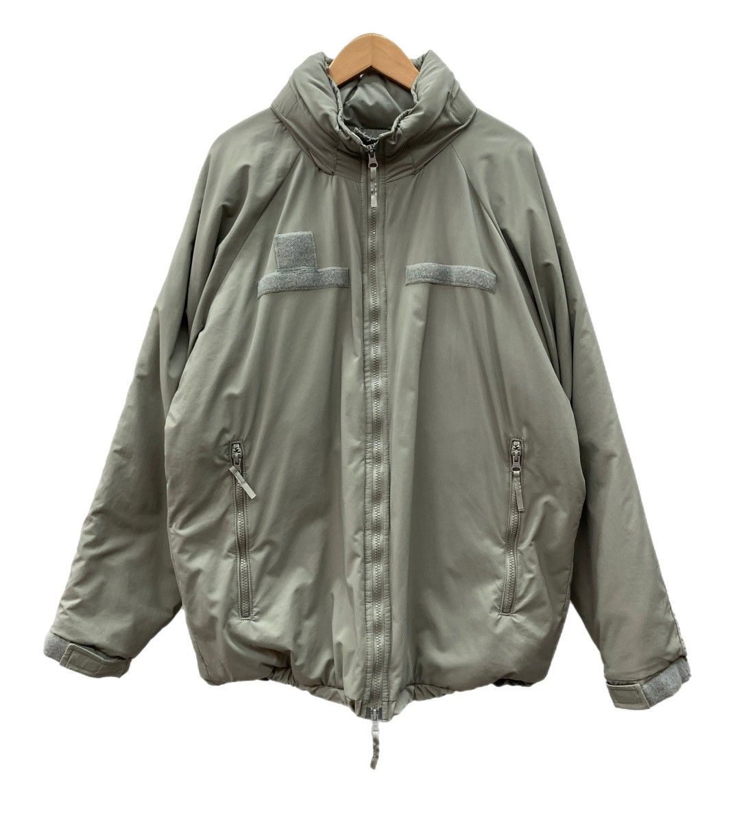 ミリタリー Military U S ARMY 米軍 ECWCS GEN Ⅲ LEVEL 7 エクワックス レベル7 プリマロフト 中綿ジャケット アウター MEDIUM REGULAR ジャケット 無地 カーキ 104 MT 2381