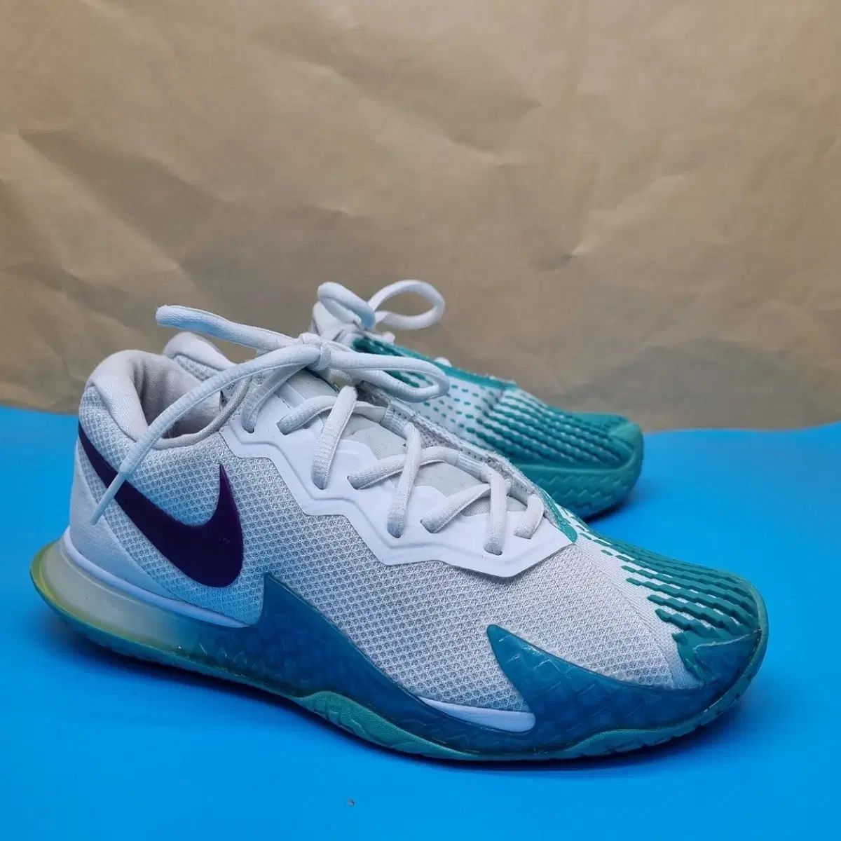 ナイキ エアズーム ヴェイパー ケージ テニスシューズ 240