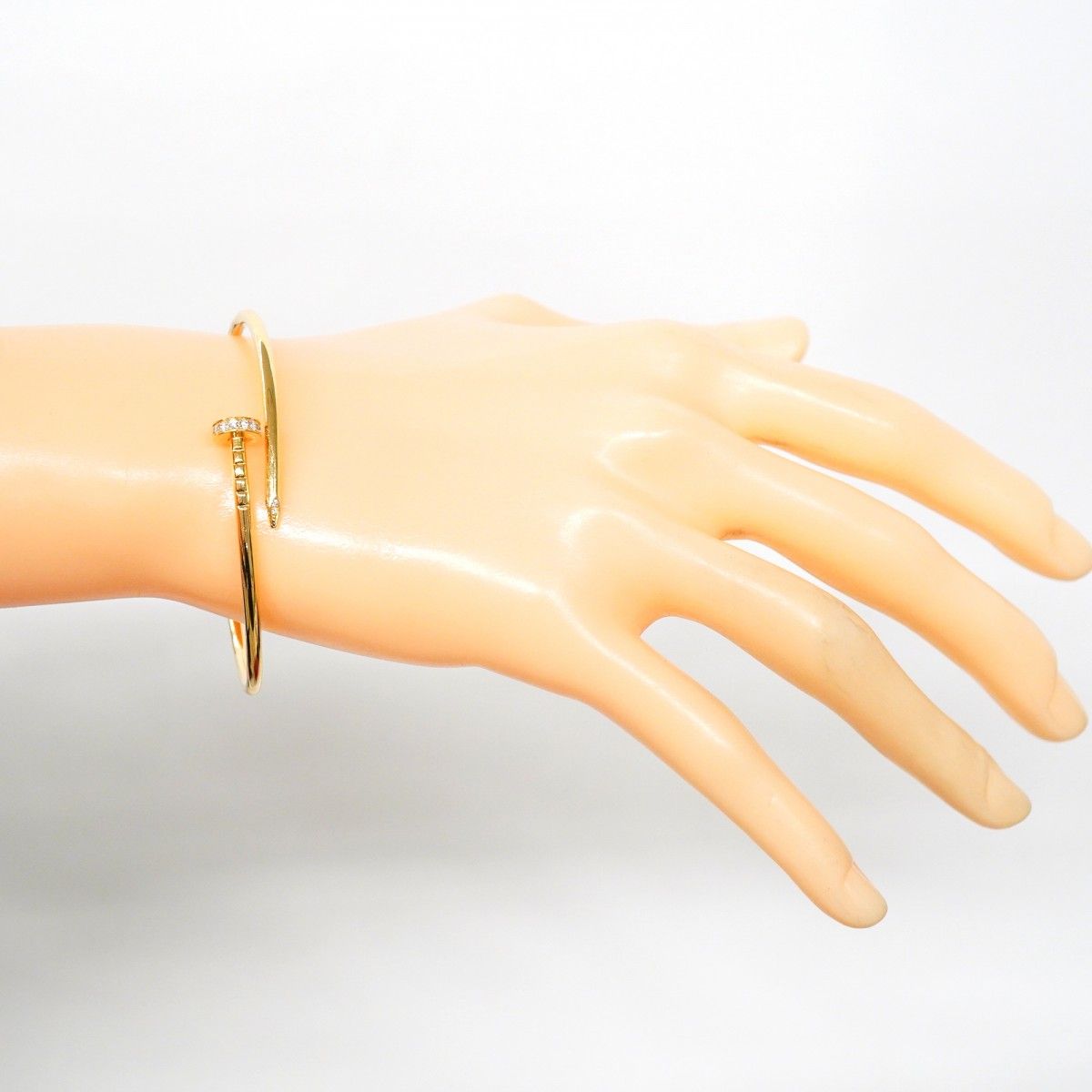 カルティエ　ジュストアンクル　バングル　ダイヤ　イエローゴールド カルティエジュストアンクルバングルダイヤイエローゴールド