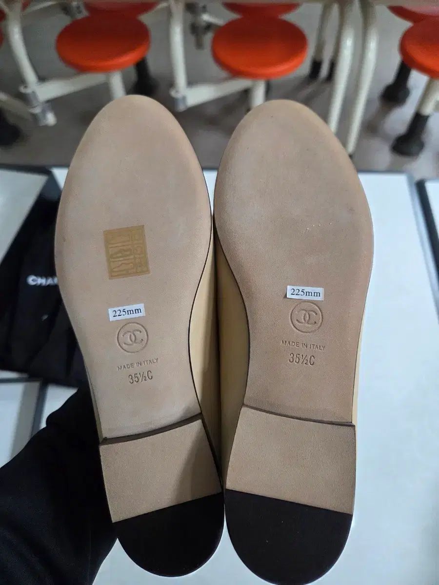  シャネル リー リボン バレリーナ フラット ベージュ ブラック 225 フラットシューズ バレエシューズ パンプス