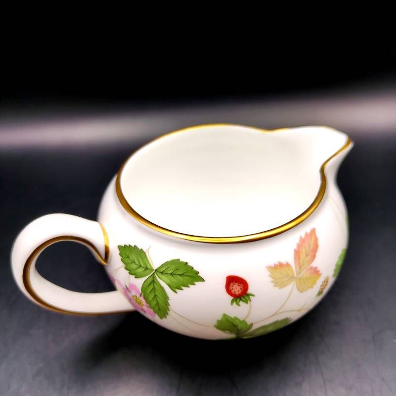  ワイルドストロベリー ティーポット シュガーポット クリーマー 3点セット 黒壺バックスタンプ 廃盤 英国製 ウェッジウッド ティーポット コーヒー ティーカップ