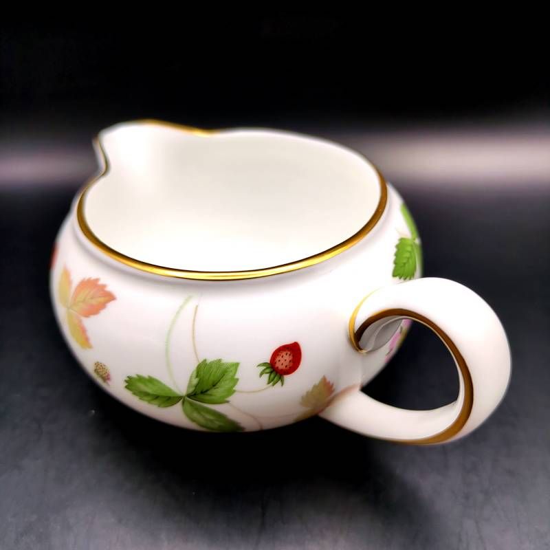 ウェッジウッド　ワイルドストロベリーティーカップ　ティーポット　シュガーポット ウェッジウッド（Wedgwood） ワイルドストロベリー 3点セット