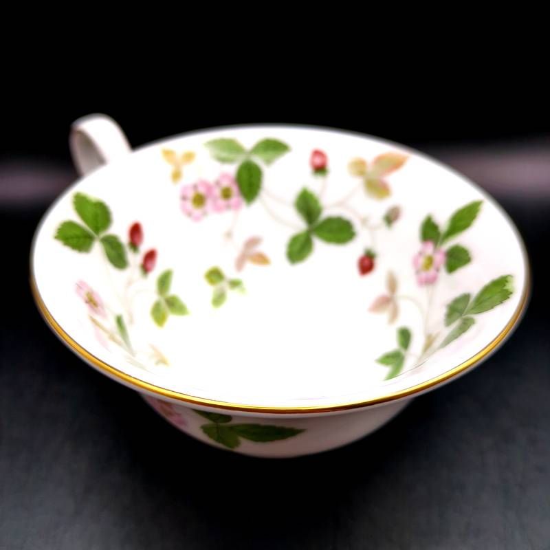 WEDGWOOD ワイルドストロベリー カップ＆ソーサー ピオニー 2客セット