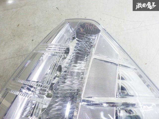 K*i様 純正プリウスα ZVW40W ZVW41Wテールライト左STANLEY ☆STD8170/点灯ok トヨタ ZVW40W ZVW41W プリウスα 純正 LEDテール