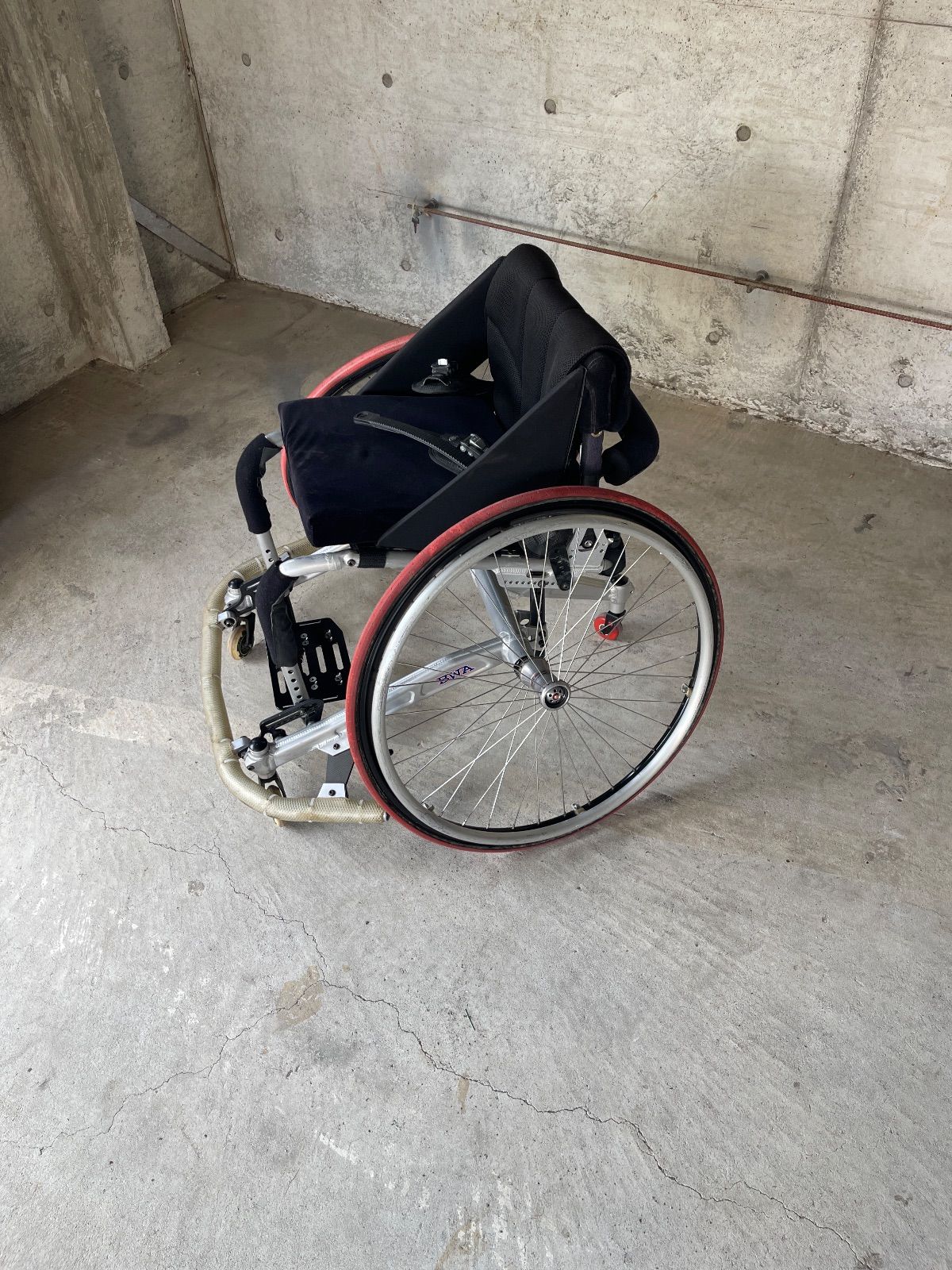 エンジニアリング BWM競技用車椅子