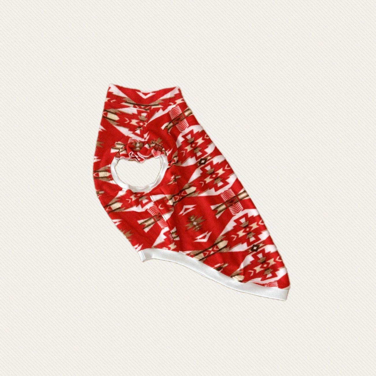 犬服　4XL胴回81　フリースオルテガRD　肩フリル