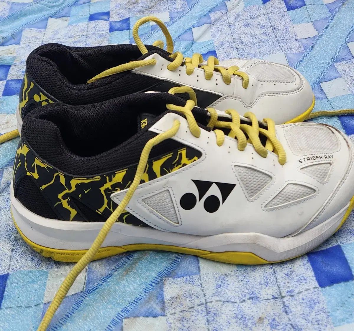 YONEX ヨネックス ストライダー レイ バドミントンシューズ 240