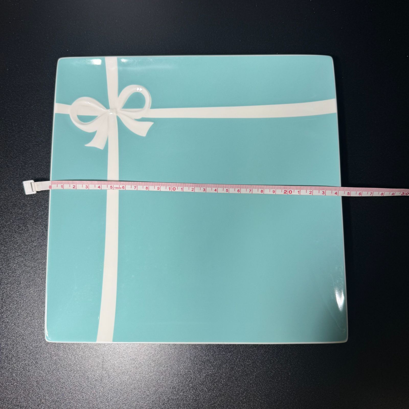 ティファニー ブルーリボンボックススクエアプレート B25120460 - メルカリ