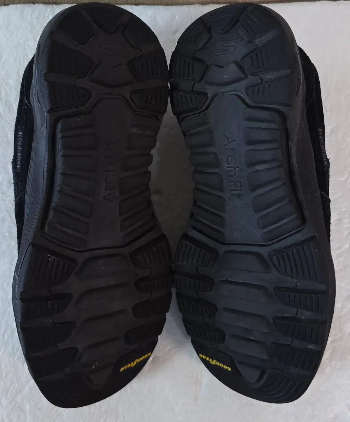 SKECHERS スケッチャーズ