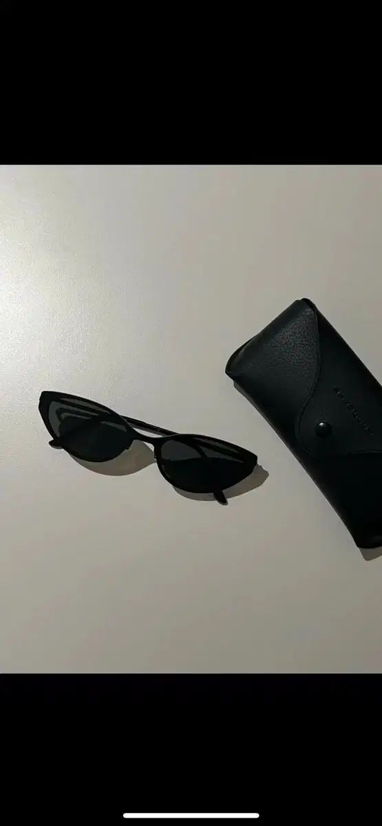 ジョンハン ディエイト THE 8 着用 スペキュルム サングラス SEVENTEEN セブンティーン セブチ ルックブック 含む