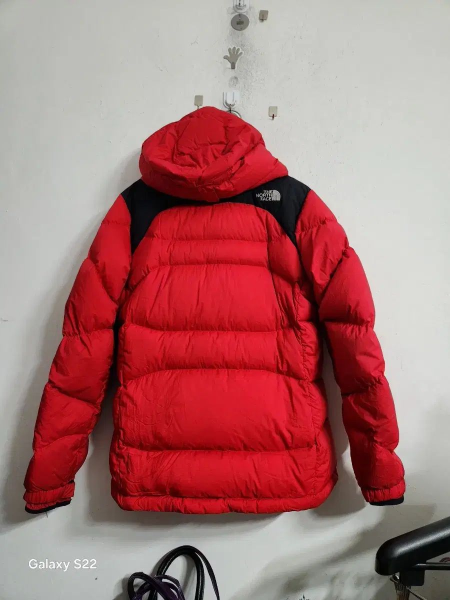  THE NORTH FACE ザノースフェイス ダウン レッド ブラック ダウンジャケット ジャケット アウター