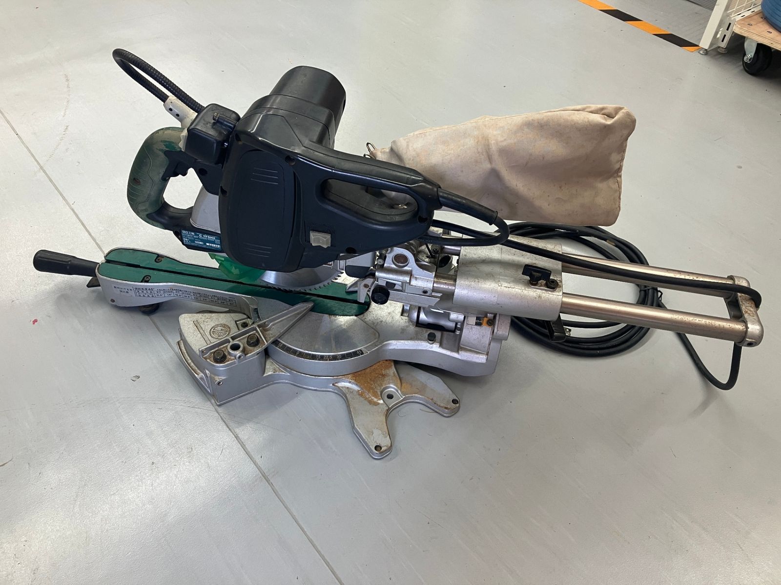 品 0936 日立工機 HiKOKI ハイコーキ 190㎜卓上スライド丸のこ C 7 FSH 2