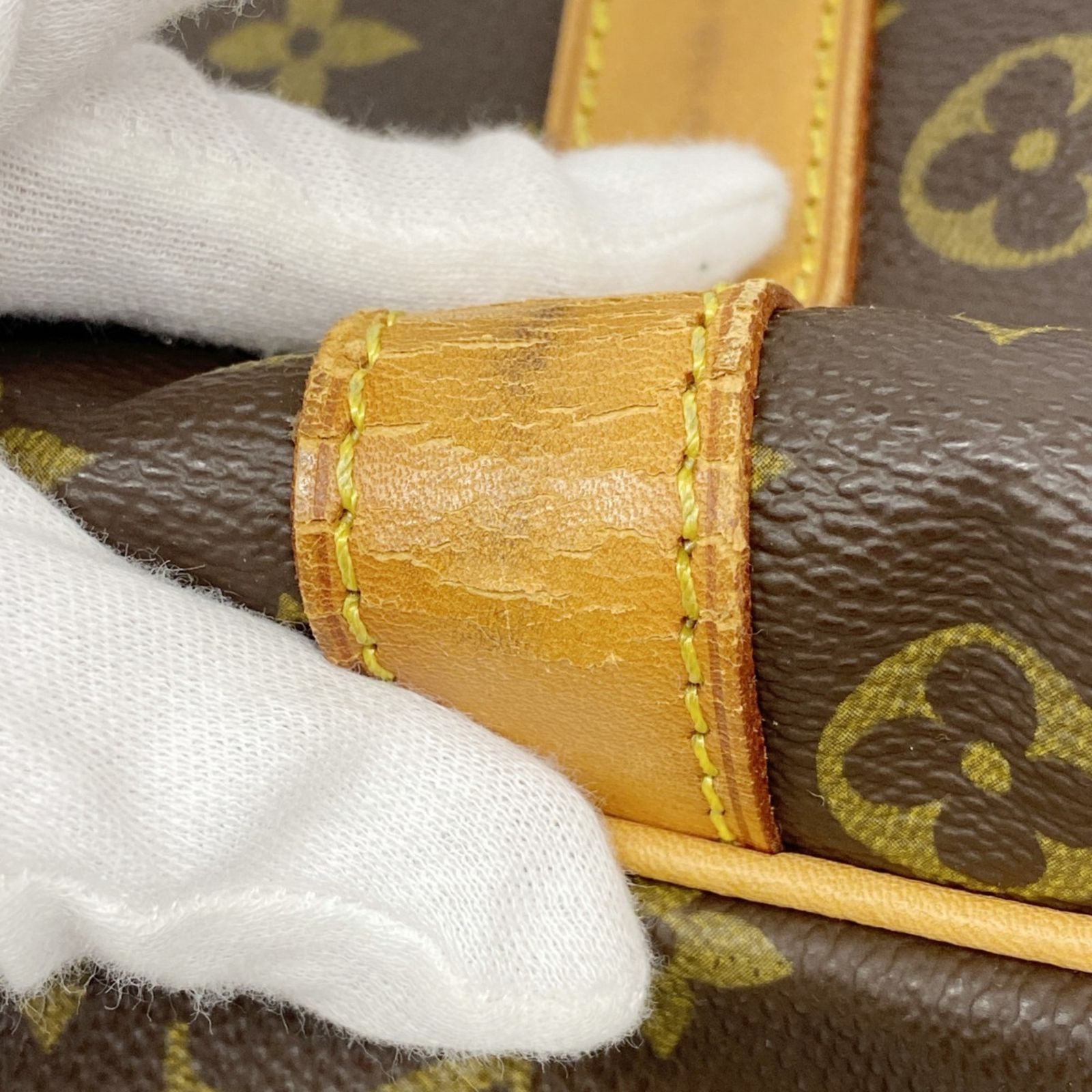 ボストンバッグ