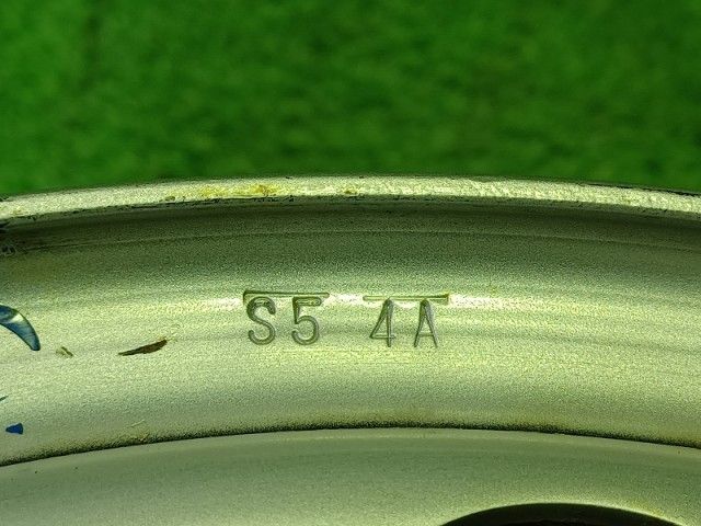 シルバー 15インチ