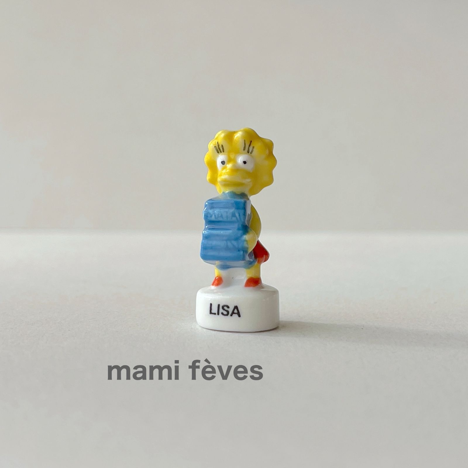フェーヴ リサ シンプソンズ フランス フェーブ ミニチュア陶器 - メルカリ