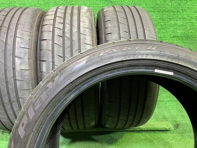  サマー ブリヂストン プレイズPX RVⅡ 245 40 R 19 4本 6ミリ 19インチ サマータイヤ ノーマルタイヤ