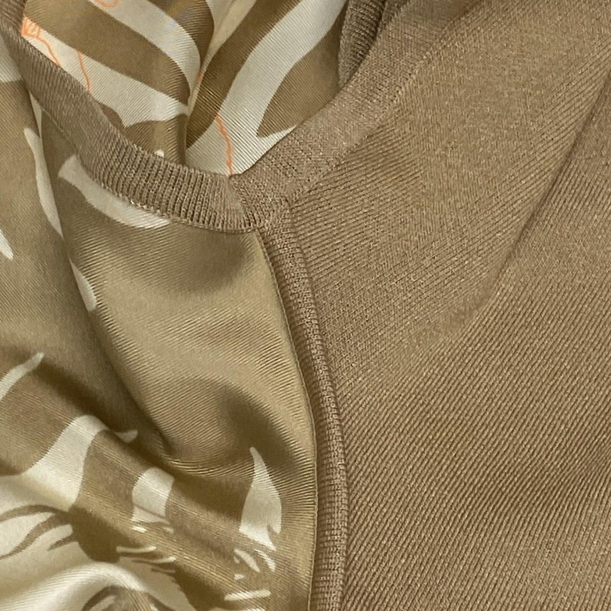  HERMES エルメス 半袖カットソー サイズ34 S レディース - アイボリー×グレーベージュ×オレンジ シルク 半袖(Tシャツ) Tシャツ カットソー