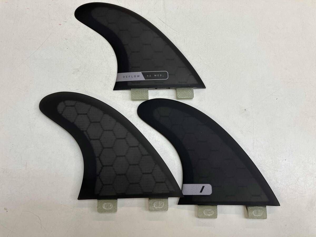 FCS DEFLOW V 2 MEDIUM トライフィン