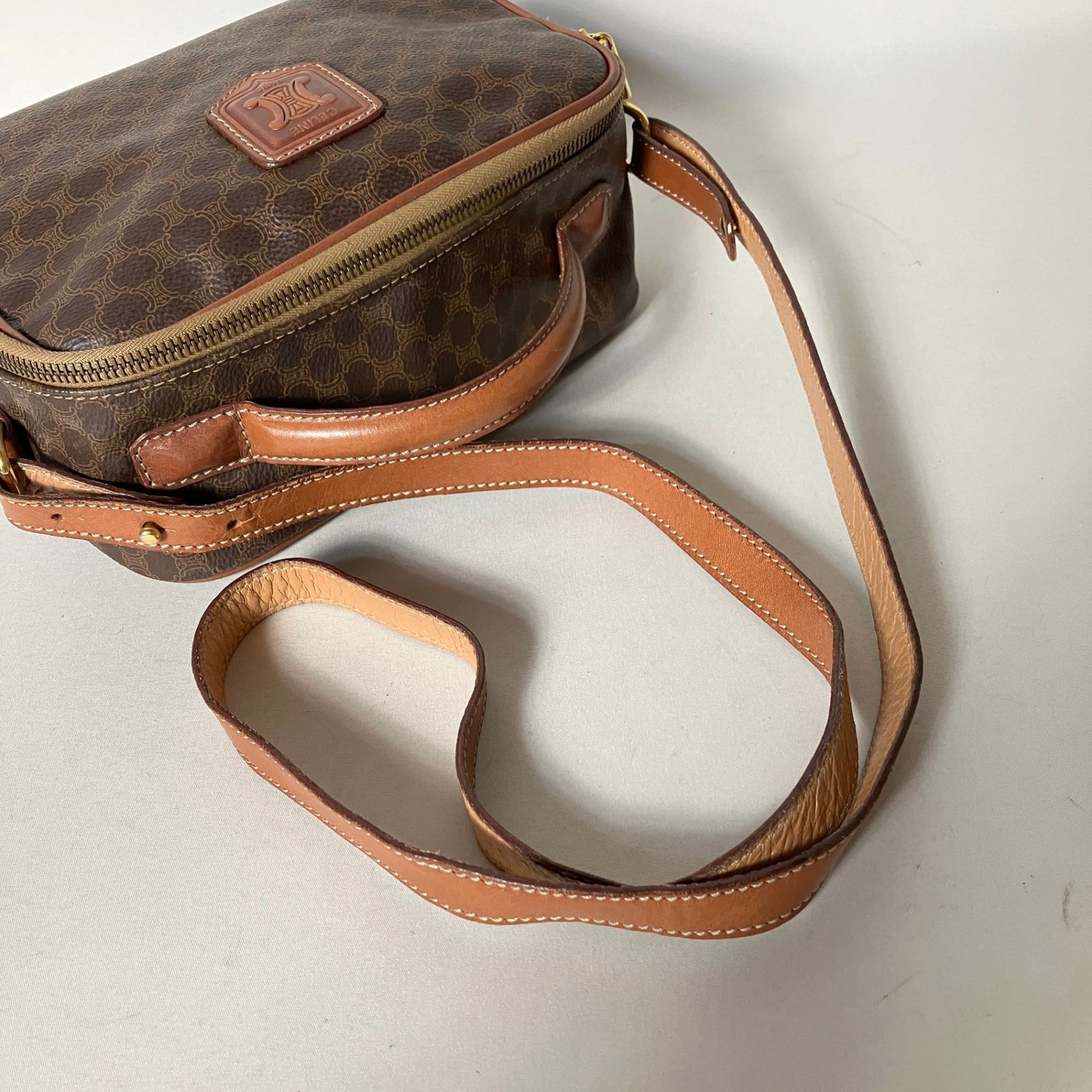 2511-237｜セリーヌ ショルダーバッグ ブラウン マカダム柄 トリオンフ