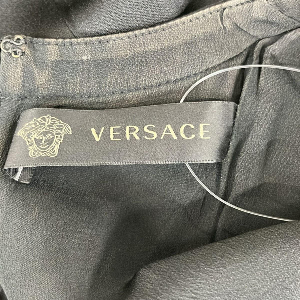 VERSACE ヴェルサーチ ワンピース サイズ36 S レディース - 黒 ノースリーブ チェスター その他 