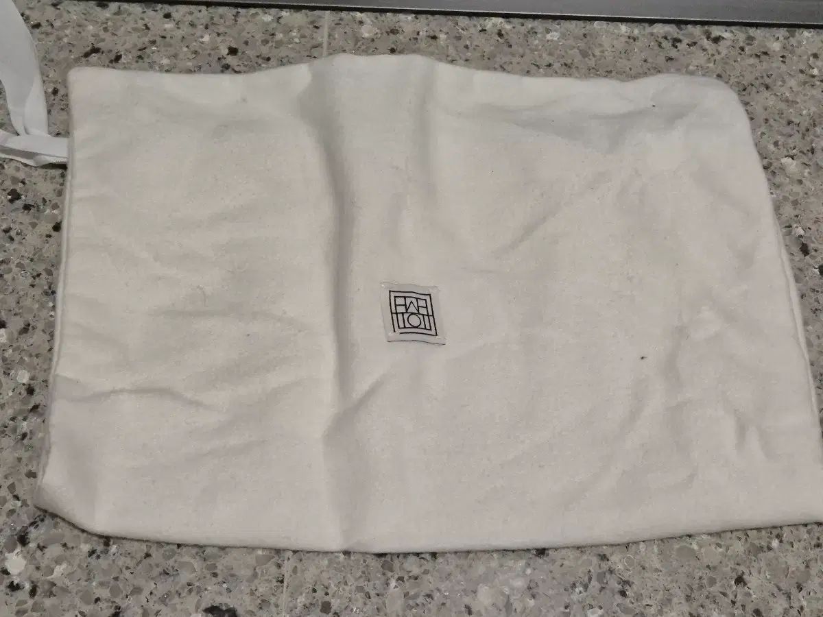 Toteme トーテム スウェード ローファー