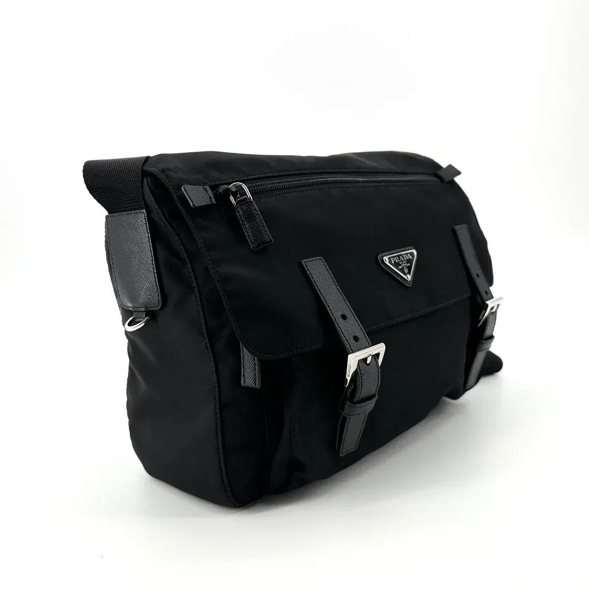 百貨店購入 PRADA プラダ ナイロン 三角ロゴ メッセンジャーバッグ