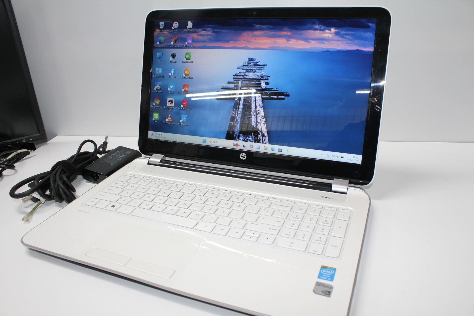 ノートPC HP Laptop 15-da 0 xxx Intel Core i 5 メモリ8 GB ⑤
