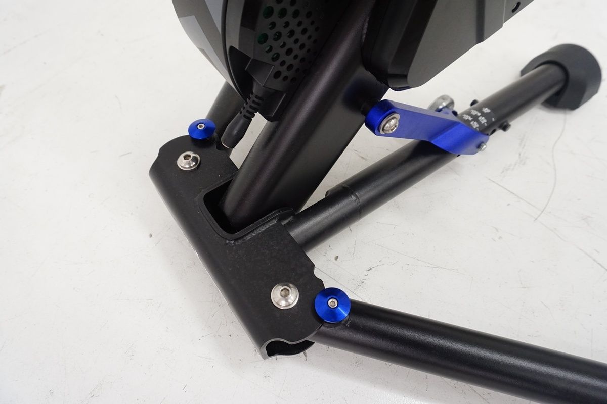 WAHOO 「ワフー」 KICKR V5 WF113 スマートトレーナー / バイチャリ