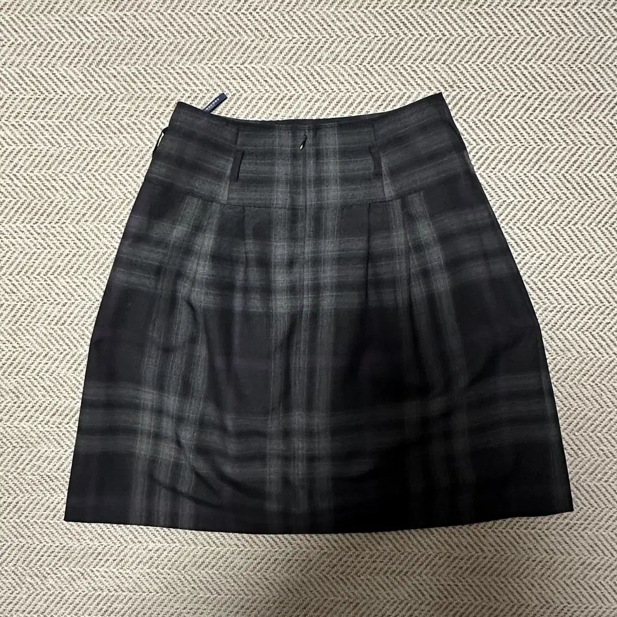 BURBERRYS japan made check skirt