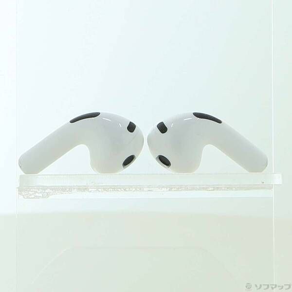 中古品〕 Lightning充電ケース付き AirPods 第3世代 MPNY3J／A【371