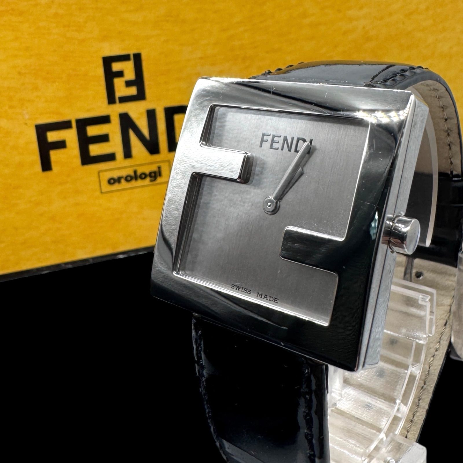 稼働 付属品完備 FENDI フェンディ 4000L スクエア ボーイズ 腕時計