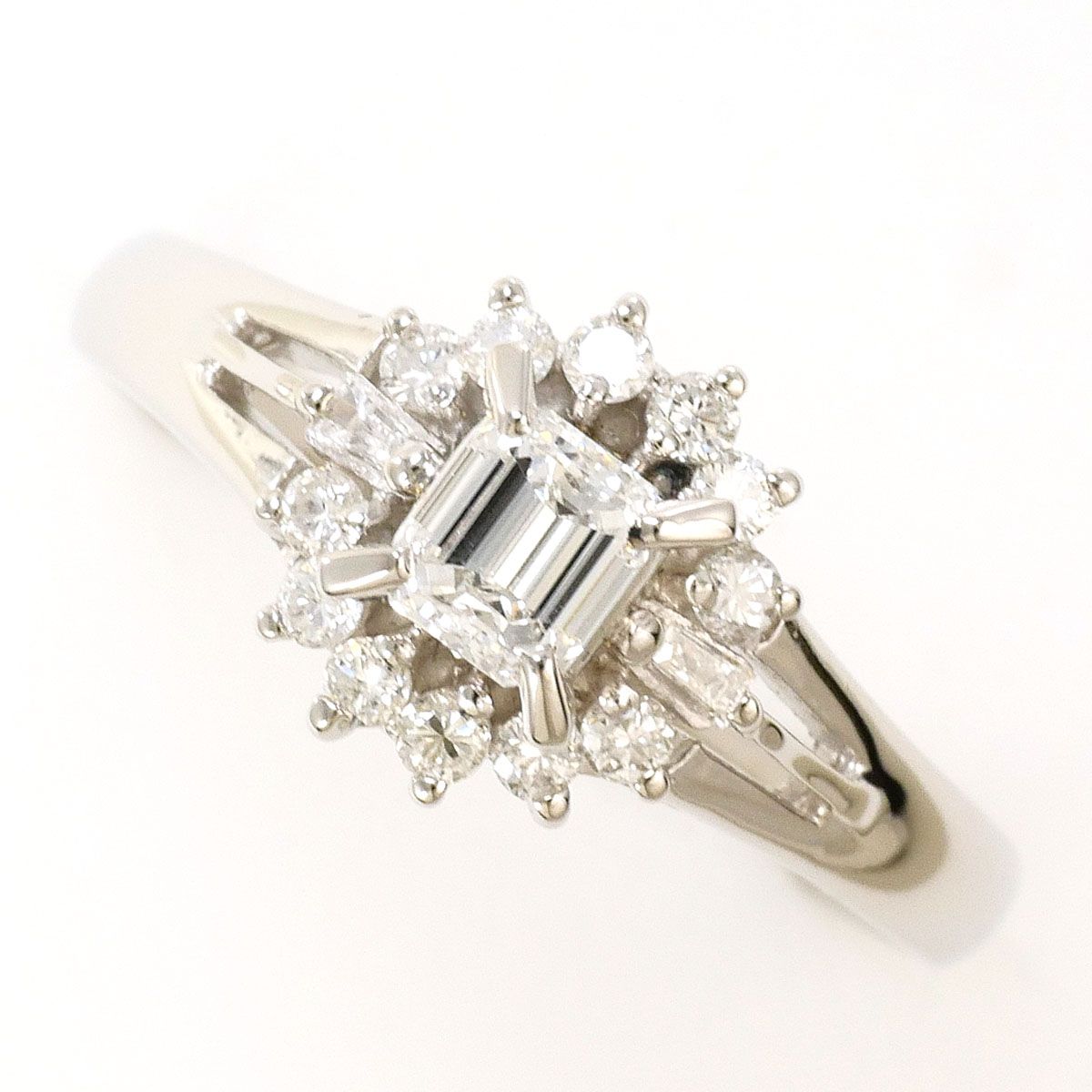 PT 850 プラチナ リング 指輪 10号 ダイヤモンド 0 26 ct 18 VS 1 鑑定書 総重量約3 7 g