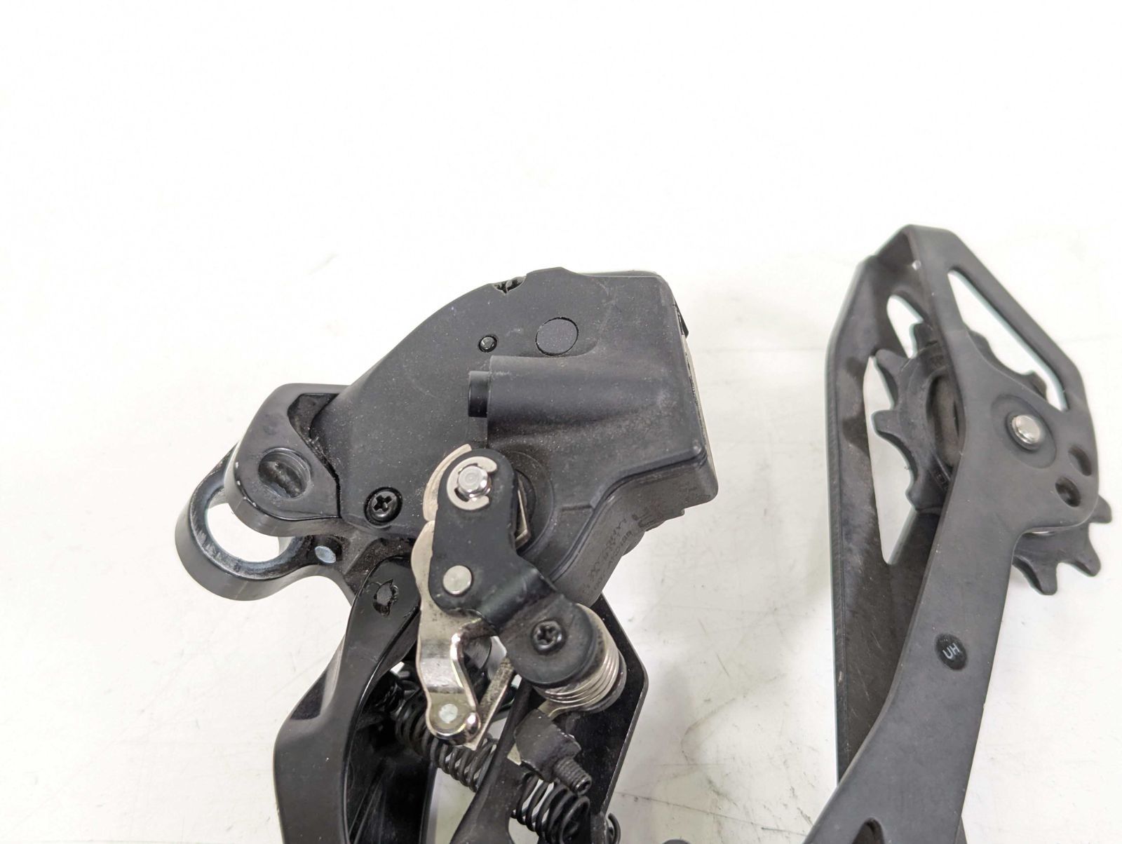 R7150 12s