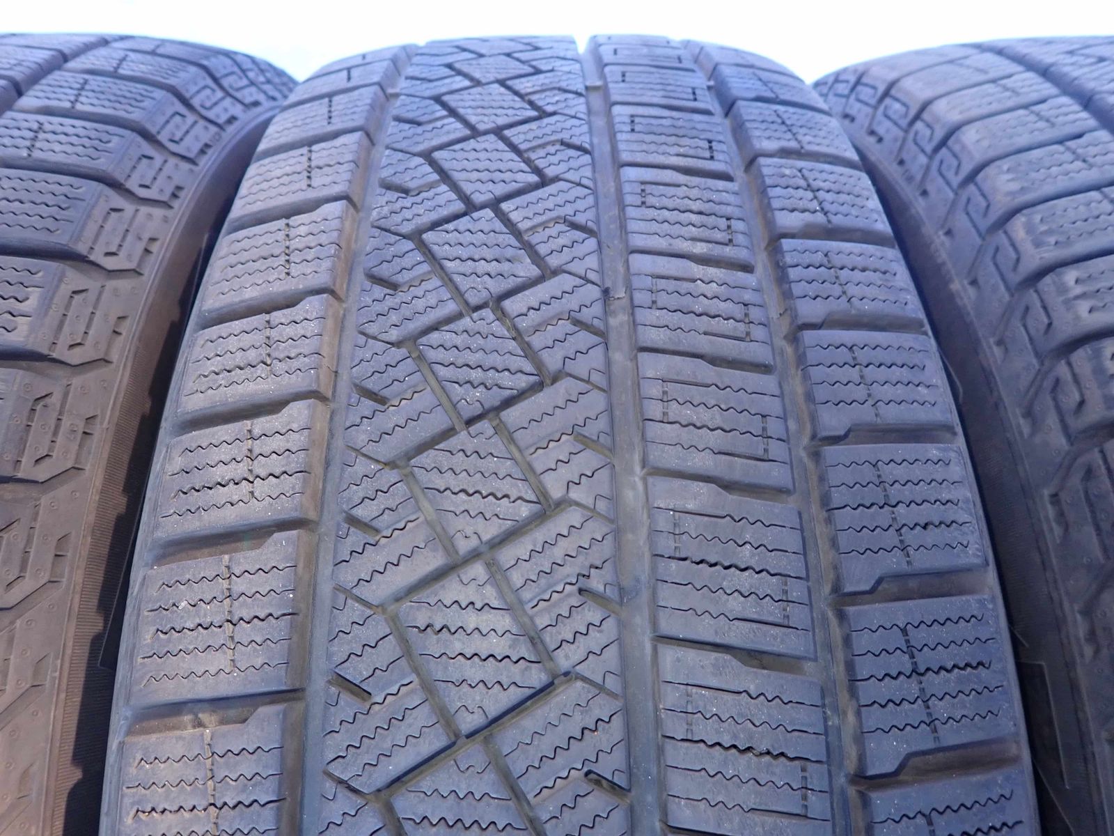 アシンメトリコ