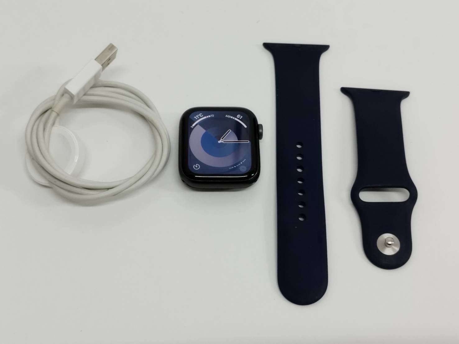 Apple Watch SE 第1世代 GPS 44 mm A 2352 スペースグレー MYE 32 J 1
