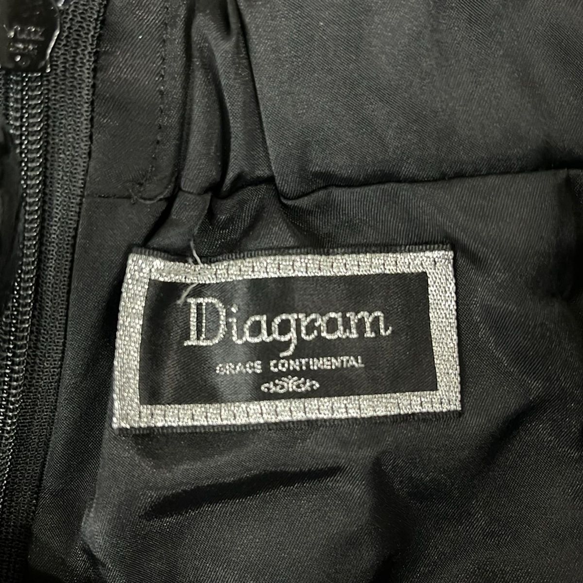  Diagram GRACE ダイアグラム オールインワン サイズ38 M レディース - 黒 クロップド 半端丈 花柄 サロペット オーバーオール オールインワン レディース