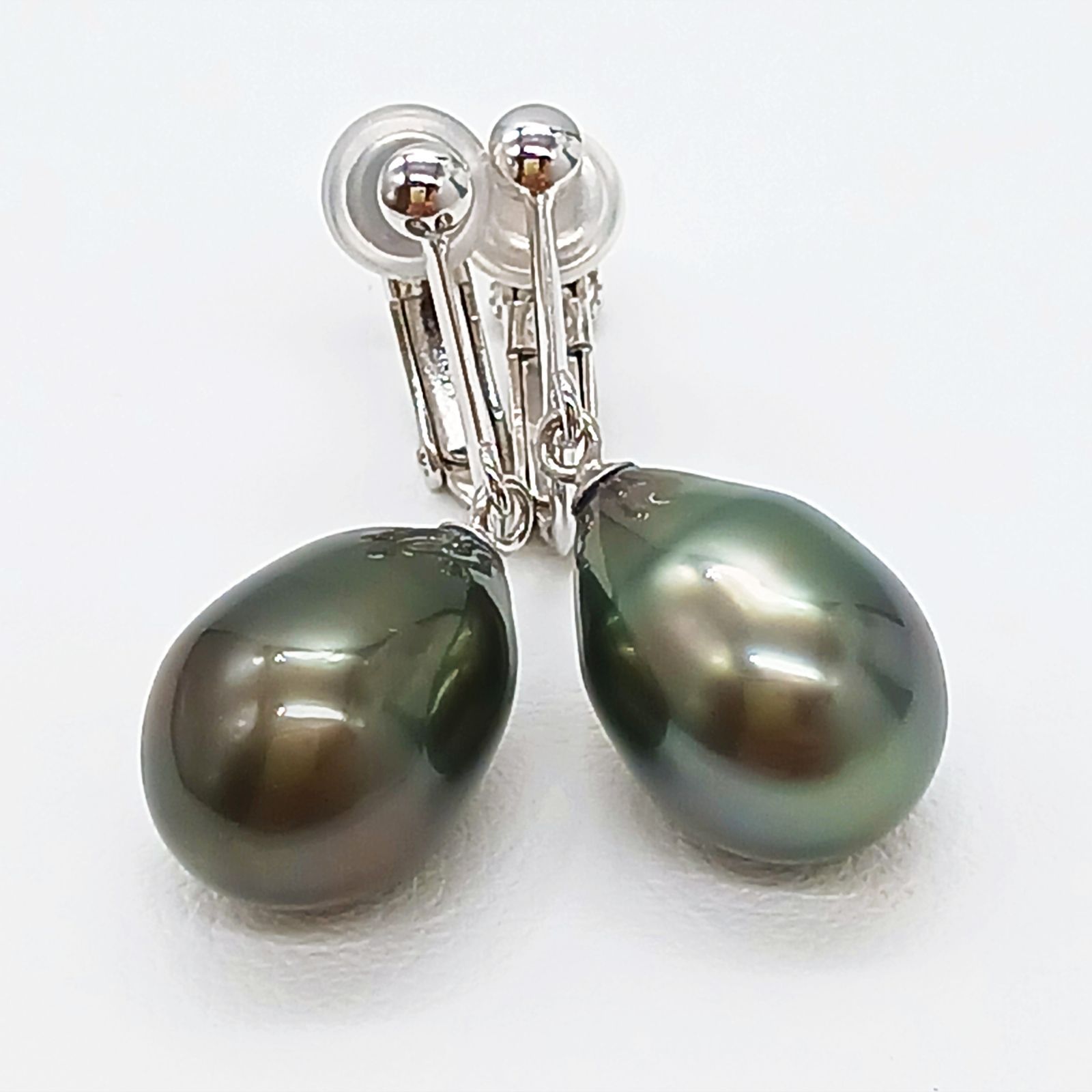 SKパール SV雫型南洋黒蝶真珠ぶら下がりイヤリング 横幅約10×縦約13 7ミリ 照りの良い黒蝶真珠 商品番号14-794