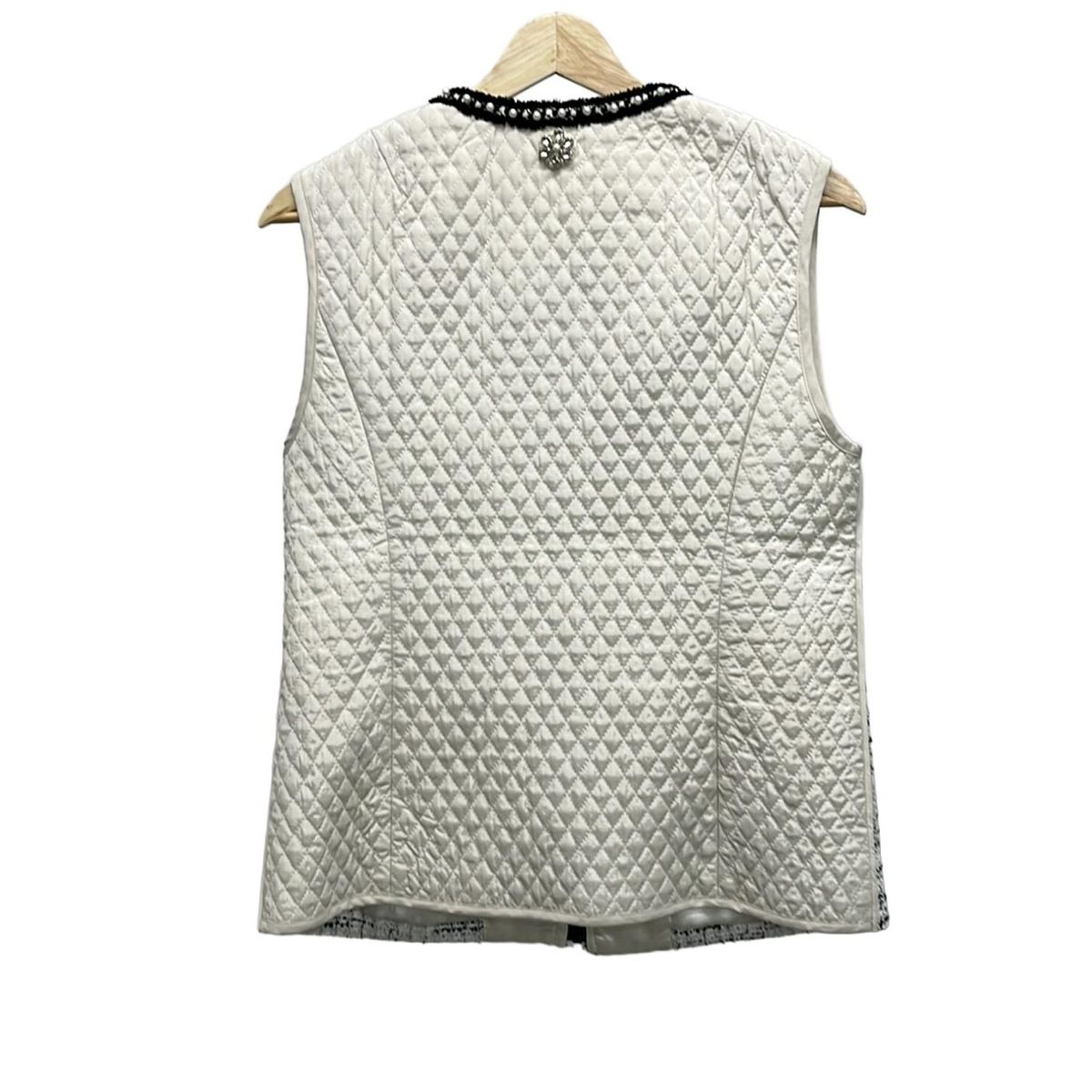 スーパービューティー ベスト サイズ38 M レディース - 白×黒×アイボリー キルティング ツイード パール ビジュー