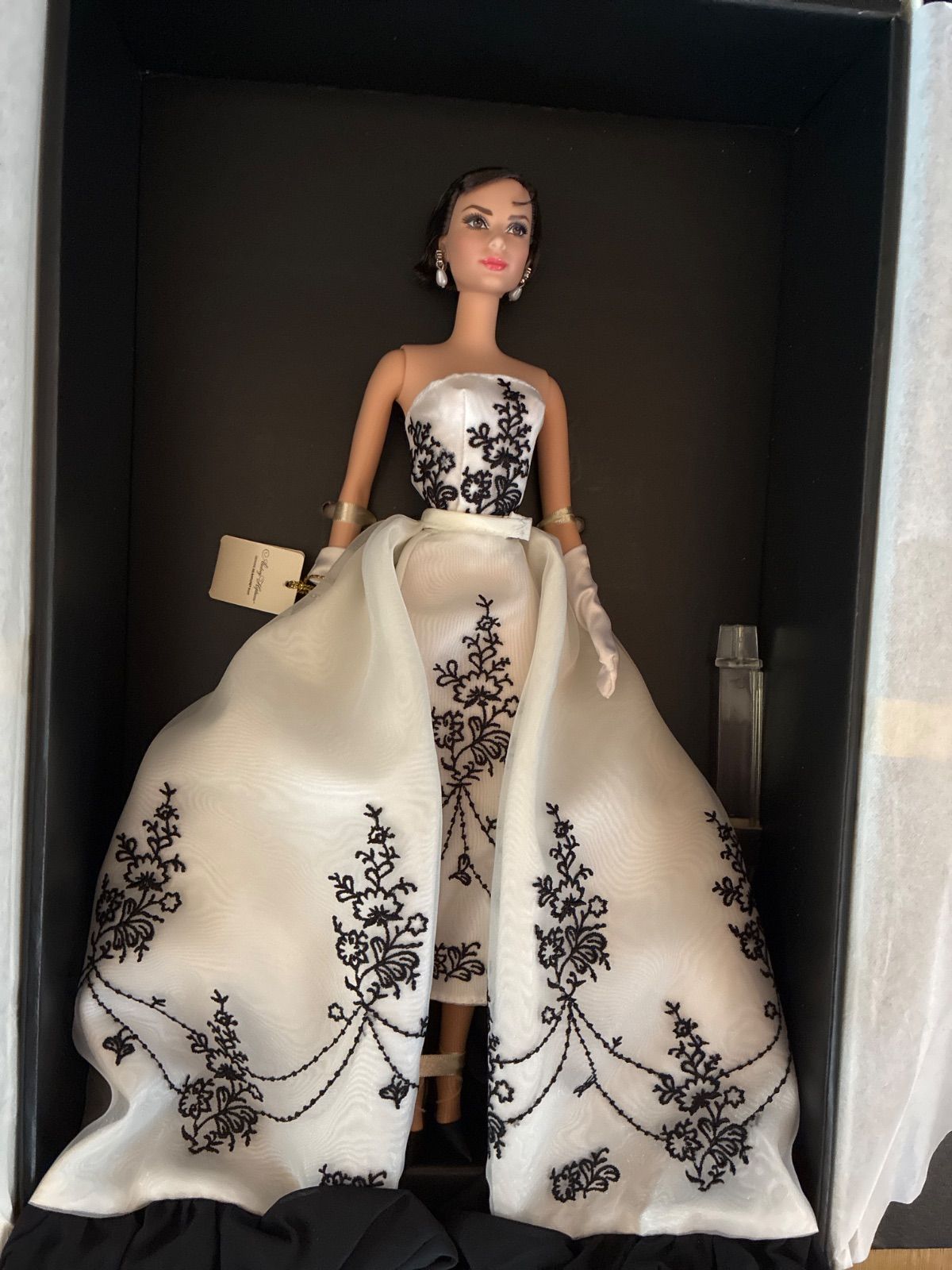 オードリーヘップバーン 麗しのサブリナ バービー ゴールドラベル