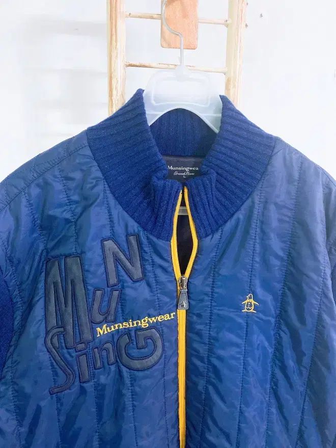 モンヴィンテージ L マンシングウェア ゴルフ メンズ カシミア ウールニット 軽量 アウター