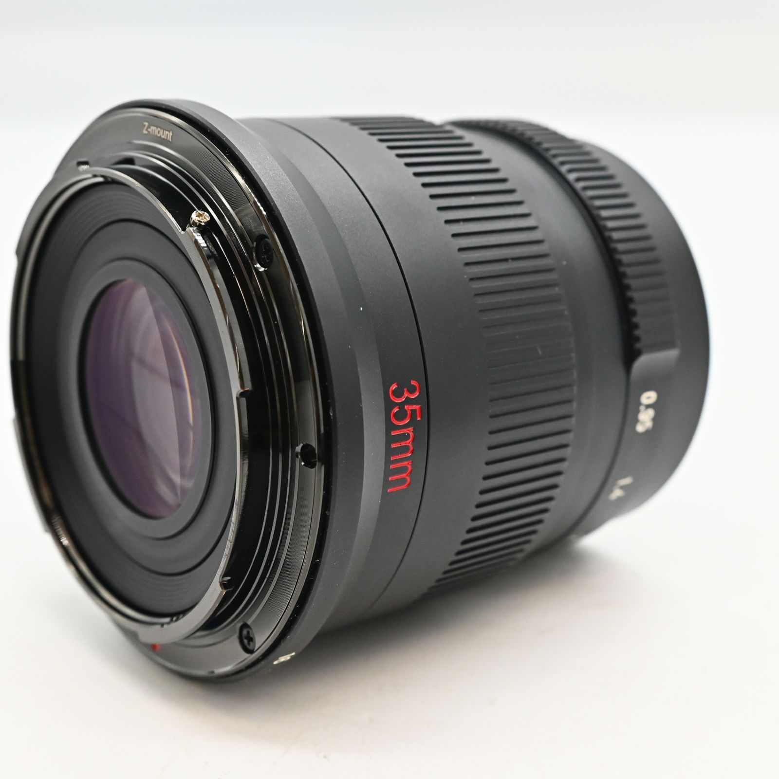 新同品】七工匠 7Artisans 35mm F0.95 単焦点レンズ - メルカリ