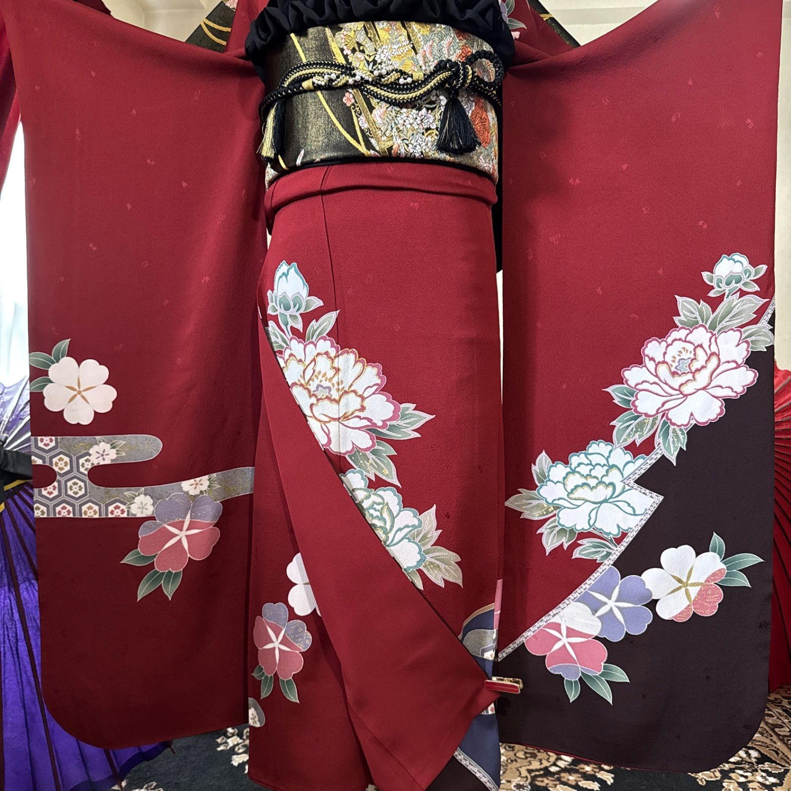 豪華振袖セット(4点)・袋帯・半衿・帯揚げ・正絹・駒刺繍・大輪牡丹 豪華振袖セット(4点)・袋帯・半衿・帯揚げ・正絹・駒刺繍・大輪牡丹