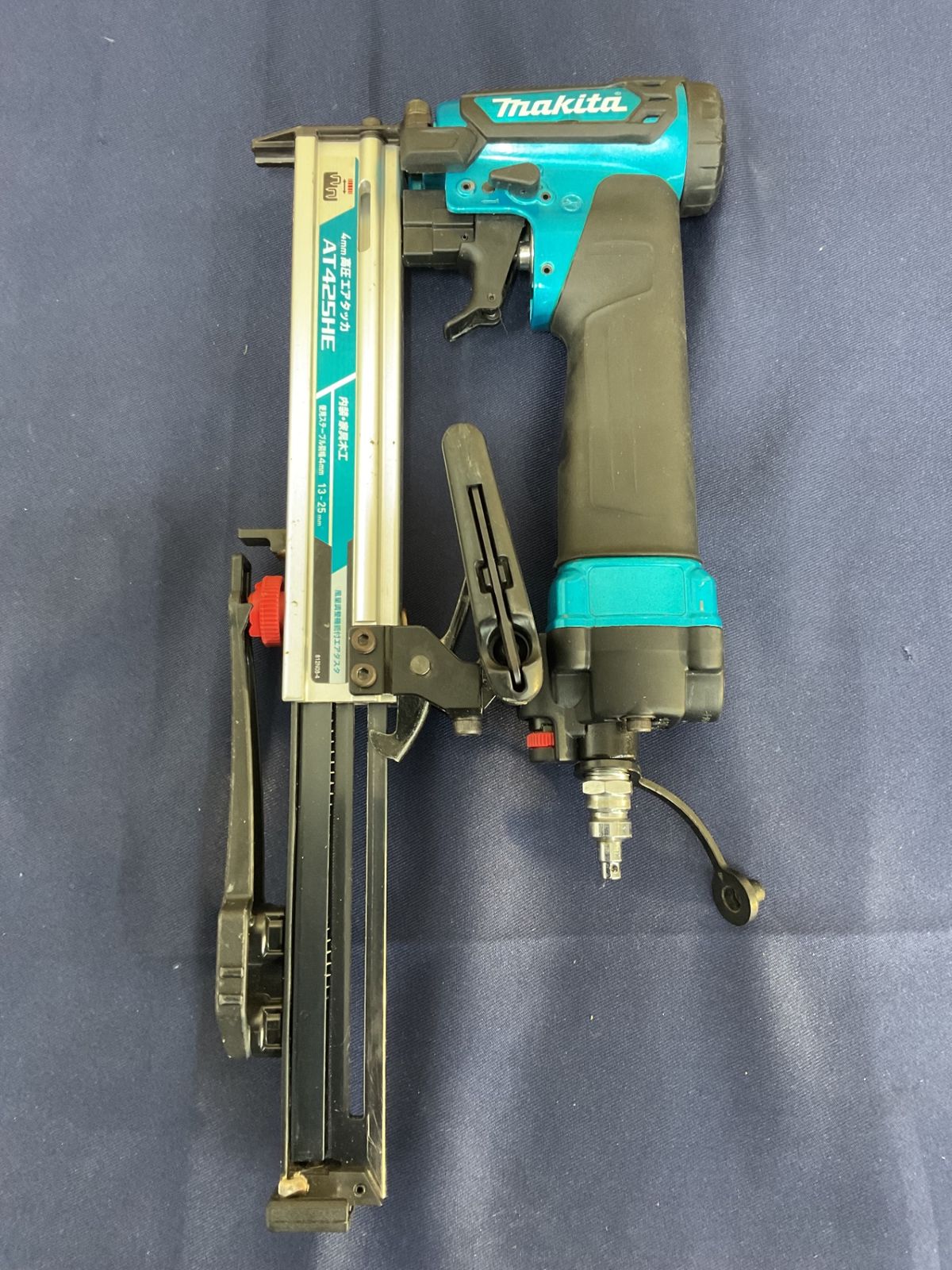 ☆マキタ(makita) 高圧エアタッカ 売れ筋 AT425HEM【八尾店】