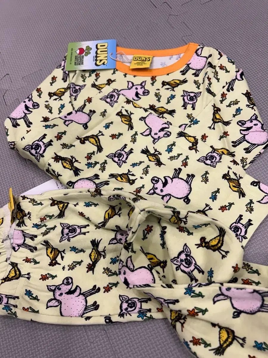 ダン ス オレンジ ブタ 長袖 バギーセット