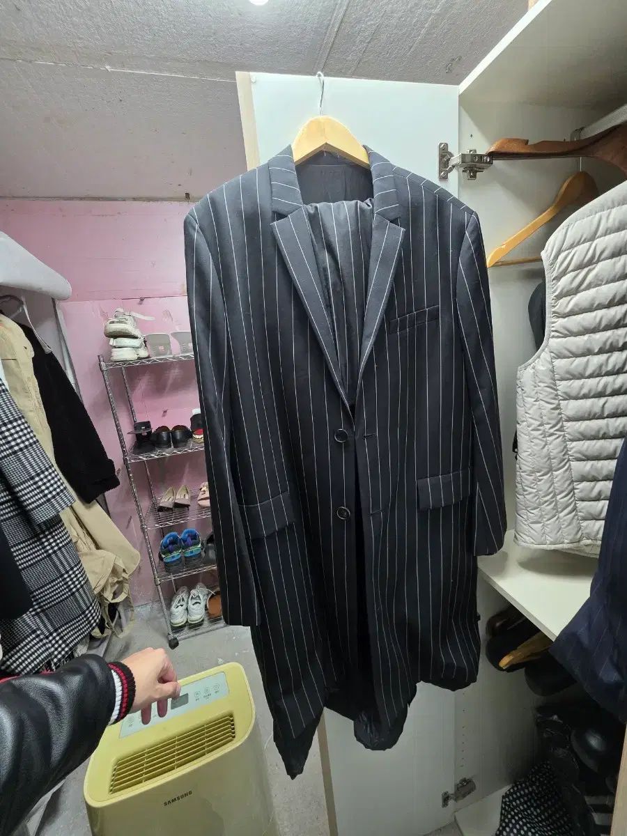 ジュンジェイ ストライプ カジュアル スーツ セット ブラック