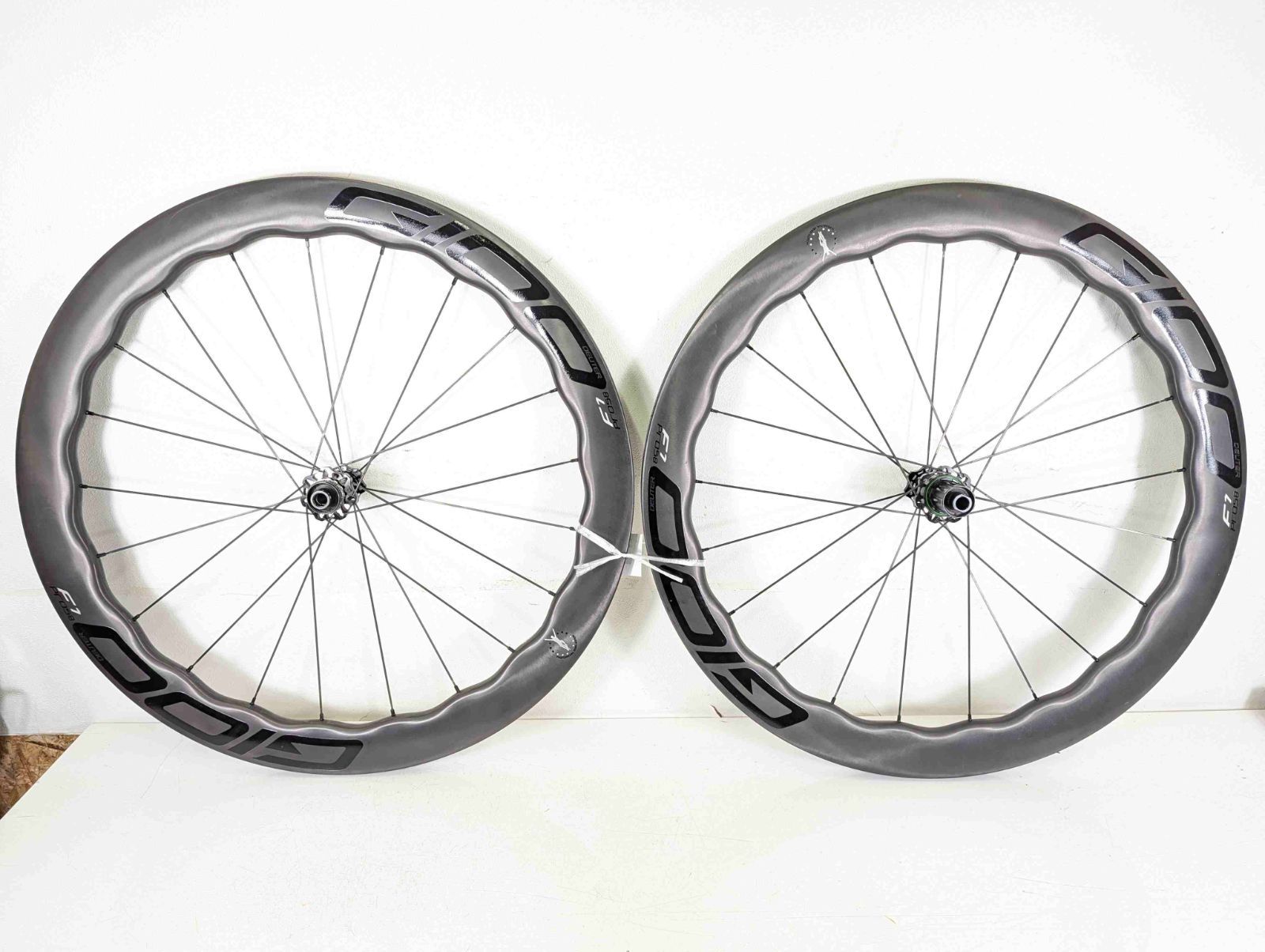 GIOO F 1 PRO 58 チューブレス 700 c Shimano 11 s ホイール