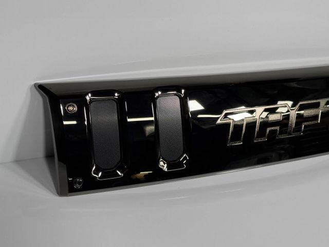 タフト LA900S 美品⁄低走行 純正 ダーククローム ダイハツ純正 タフト