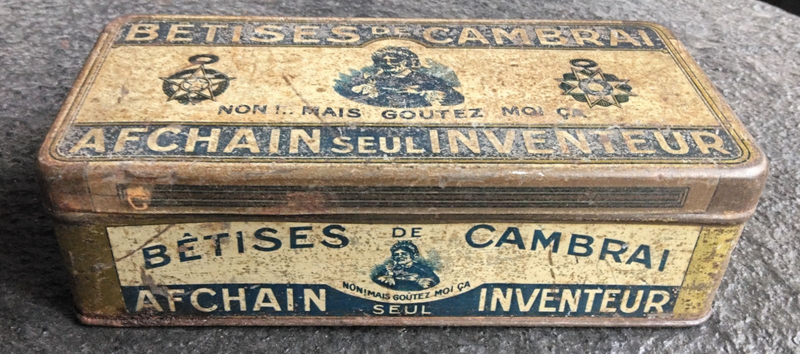 ブリキ缶 小物入 BETISES DE CAMBRAI AFCHAIN フランスアンティーク